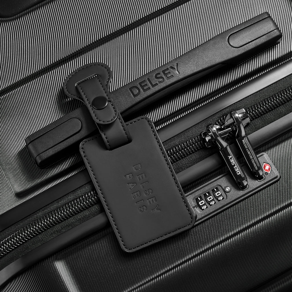 TRAVEL ACCESSORIES - Hangtag
