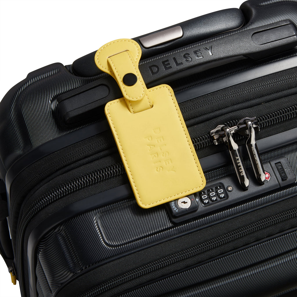 TRAVEL ACCESSORIES - Hangtag